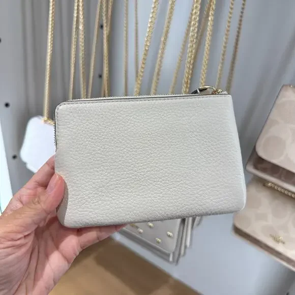 Coach Corner Zip Wristlet With Heart Rivets CDF06 - Picture 2 of 4